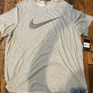 Mens nike t-shirt
